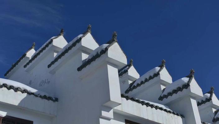 建造一座坚固耐用的山墙，让你的游戏之旅更加安全可靠（建造一座坚固耐用的山墙）  第3张