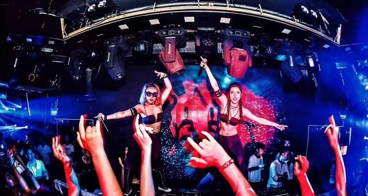 cf酒吧楼梯卡点技巧是什么？  第3张